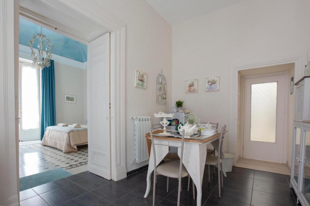 Dimora Donn'Alba Apartman Nápoly Kültér fotó