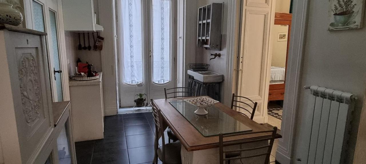 Dimora Donn'Alba Apartman Nápoly Kültér fotó