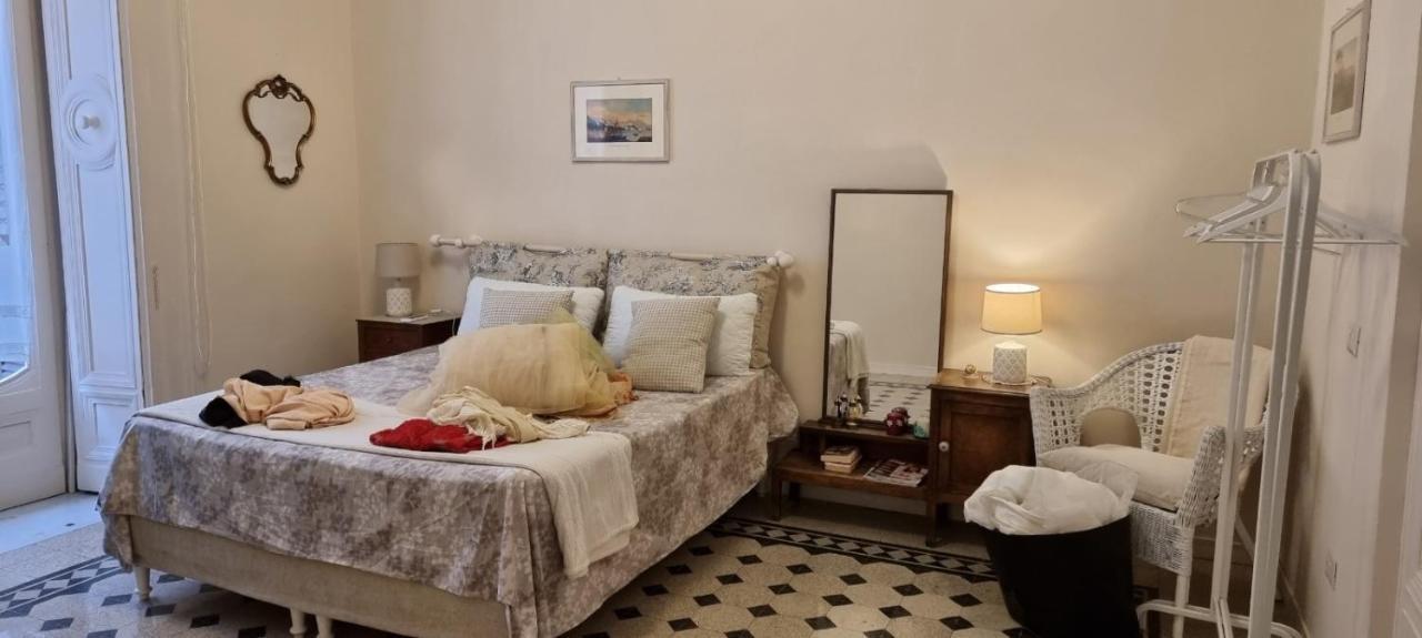 Dimora Donn'Alba Apartman Nápoly Kültér fotó